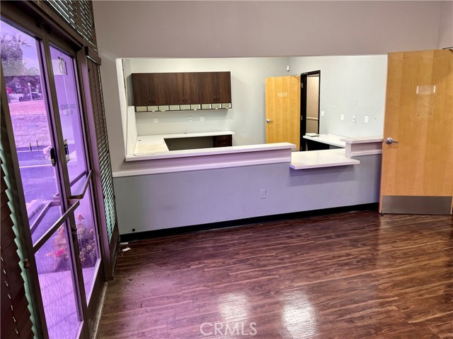 175 E 9th Street, Corona, California 92879, ,Commercial Lease,For Rent,175 E 9th Street,CRSR24049207