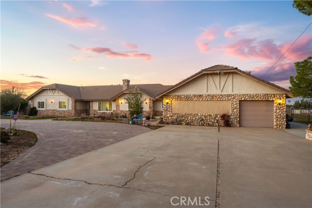 Detail Gallery Image 6 of 75 For 2651 W Avenue N12, Palmdale,  CA 93551 - 5 Beds | 4 Baths