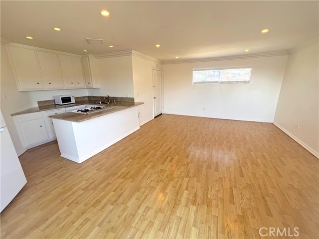 100 Cliff Drive, Laguna Beach CA: https://media.crmls.org/medias/4be1eb0e-2ec3-4c4b-aa45-b66aaf6dbf8f.jpg