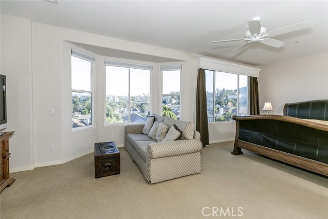 24736 Wooded Vista, West Hills CA: https://media.crmls.org/medias/4be261c2-a3a8-4139-b03e-219f21cde304.jpg