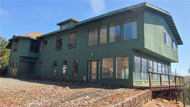 9176 Upper Lake Lucerne Road, Upper Lake CA: https://media.crmls.org/medias/4be2e820-b820-4c53-bde7-15535fc89df6.jpg