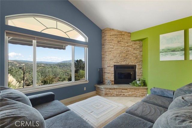 Detail Gallery Image 9 of 53 For 3632 Sunview Dr, Paradise,  CA 95969 - 3 Beds | 2/1 Baths