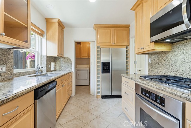 Detail Gallery Image 20 of 44 For 13036 Magnolia, Sherman Oaks,  CA 91423 - 3 Beds | 2 Baths