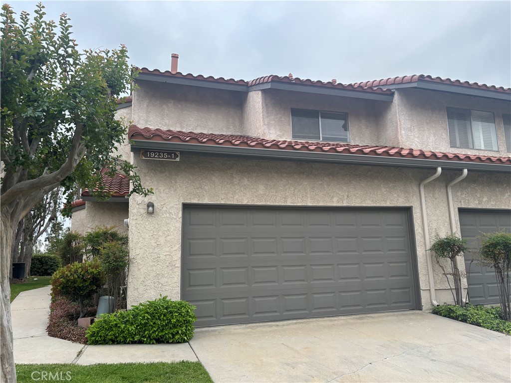 19235 Index Street #1