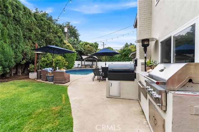 1161 Ravencrest Road, North Tustin CA: https://media.crmls.org/medias/4be4daf8-4711-4714-a967-c77e972acc73.jpg