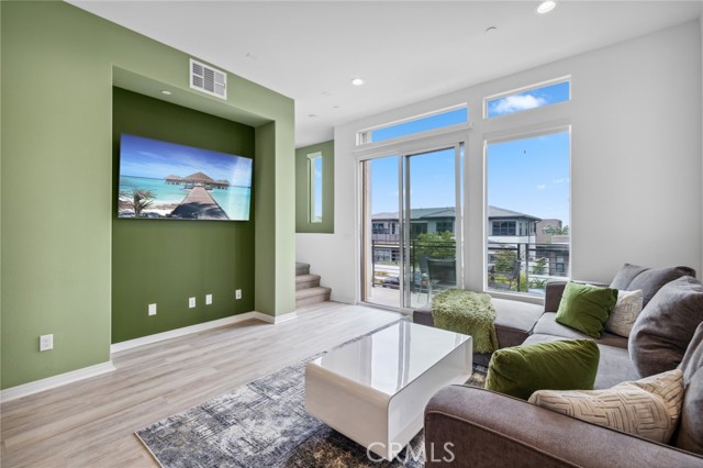 Detail Gallery Image 9 of 29 For 160 Keeper, Irvine,  CA 92618 - 2 Beds | 2/1 Baths