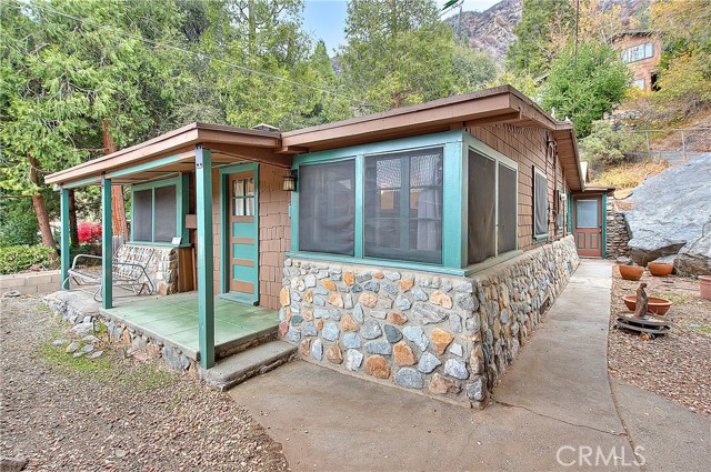 Detail Gallery Image 5 of 75 For 6818 Mt Baldy Rd, Mt Baldy,  CA 91759 - 2 Beds | 1 Baths