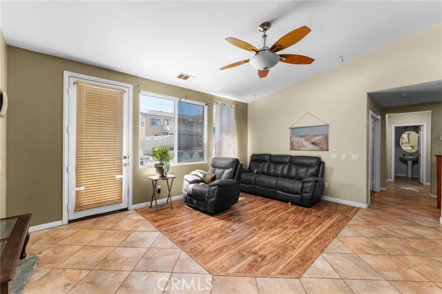 1447 White Cloud Lane, Beaumont CA: https://media.crmls.org/medias/4be60c26-8ba8-4109-bcb1-793be614b74b.jpg