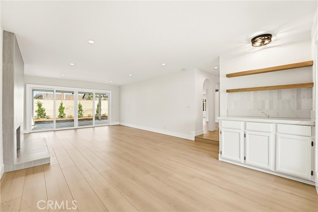 Detail Gallery Image 15 of 38 For 4171 Blackfin, Irvine,  CA 92620 - 4 Beds | 2/1 Baths