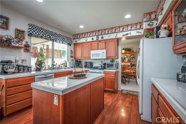 3828 Agave Court, Perris CA: https://media.crmls.org/medias/4be692b5-b5a9-4910-a72b-10ed65f9545f.jpg