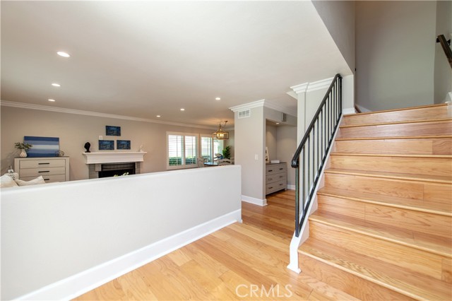 2214 Vista Hogar, Newport Beach CA: https://media.crmls.org/medias/4be6b935-c1ad-4013-8c1c-e0b06a4c1579.jpg