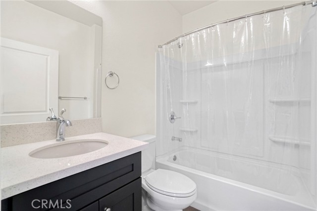 Detail Gallery Image 9 of 19 For 17305 Willard Ave, Northridge,  CA 91325 - 2 Beds | 2/1 Baths