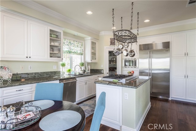 Detail Gallery Image 20 of 63 For 2589 N Promontory, Orange,  CA 92867 - 5 Beds | 3/1 Baths