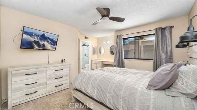 Detail Gallery Image 9 of 23 For 1031 S Palmetto Ave #D10,  Ontario,  CA 91762 - 2 Beds | 2/1 Baths