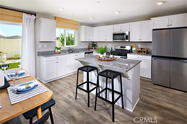 30565 Genesis Court, Winchester CA: https://media.crmls.org/medias/4be7dc76-17f7-42dd-afd0-abb0b6a2e0e3.jpg