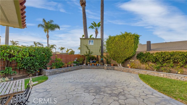 Detail Gallery Image 35 of 50 For 10915 El Coco Cir, Fountain Valley,  CA 92708 - 4 Beds | 2 Baths