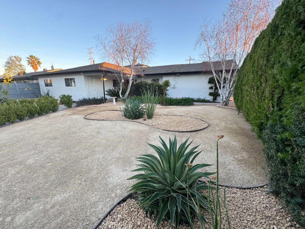 18224 Chatsworth
