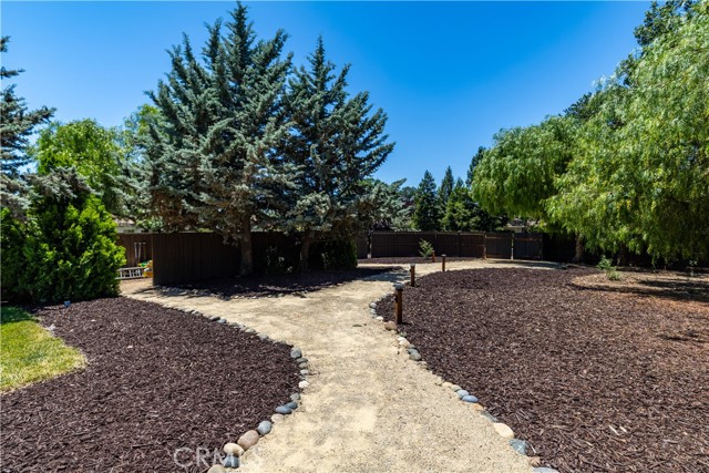 2191 Lake Ysabel Road, Templeton CA: https://media.crmls.org/medias/4be920e8-a193-4be6-87ad-66b8b43a6d76.jpg