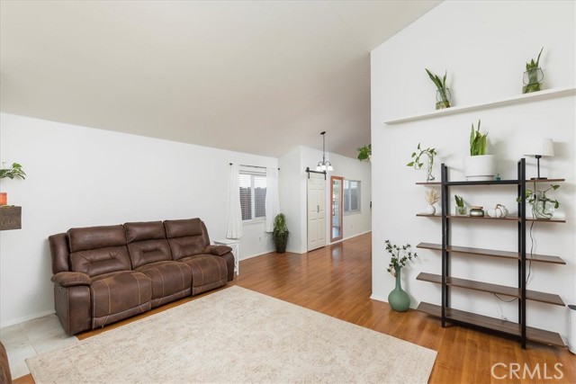 Detail Gallery Image 8 of 32 For 15556 Orange St, Lake Elsinore,  CA 92530 - 3 Beds | 2 Baths