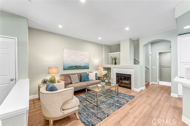 Detail Gallery Image 5 of 50 For 304 Birch Grove, Irvine,  CA 92618 - 2 Beds | 2/1 Baths