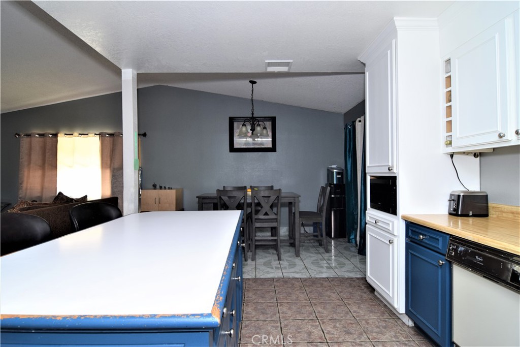 MLS #SR25252356 image #8