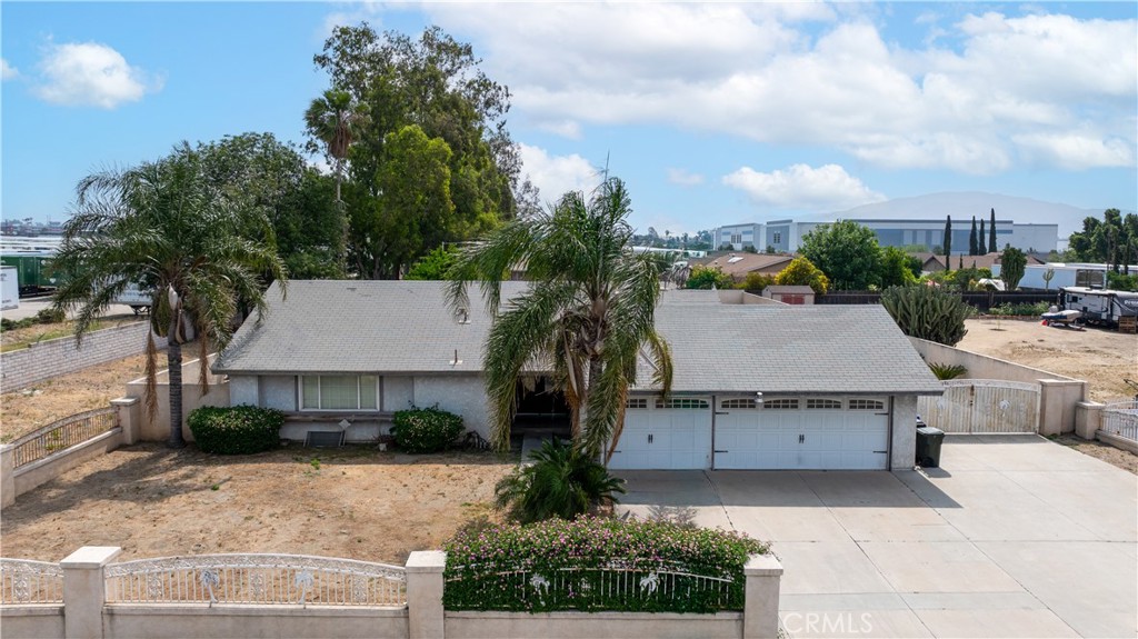 10709 Calabash Avenue
