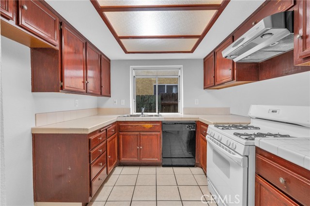 Detail Gallery Image 13 of 34 For 15400 Canyonstone Dr, Moreno Valley,  CA 92551 - 3 Beds | 2/1 Baths