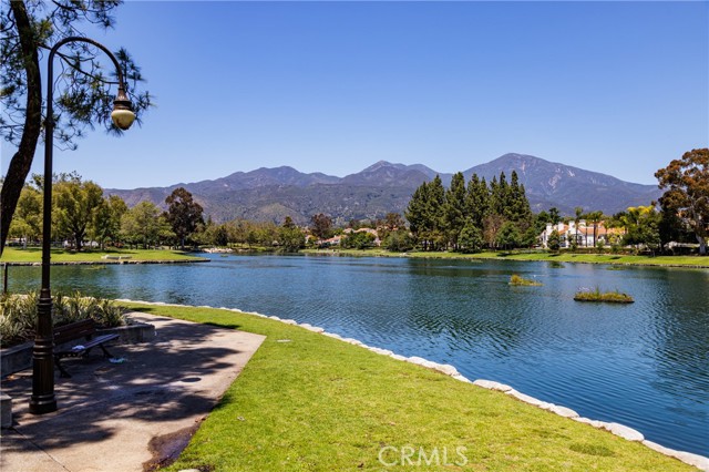 225 Montana Del Lago Drive, Rancho Santa Margarita CA: https://media.crmls.org/medias/4bebdacd-a9b5-4c7e-ac02-63adc84c196e.jpg