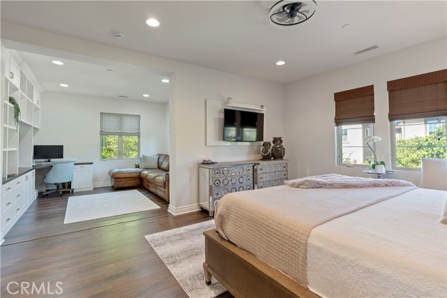 Detail Gallery Image 30 of 46 For 9 Spanish Moss, Irvine,  CA 92602 - 6 Beds | 5 Baths