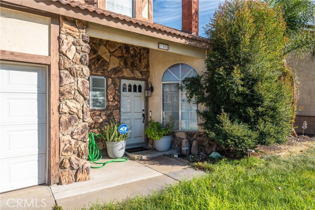 Detail Gallery Image 4 of 31 For 11557 Oakwood, Fontana,  CA 92337 - 3 Beds | 2/1 Baths