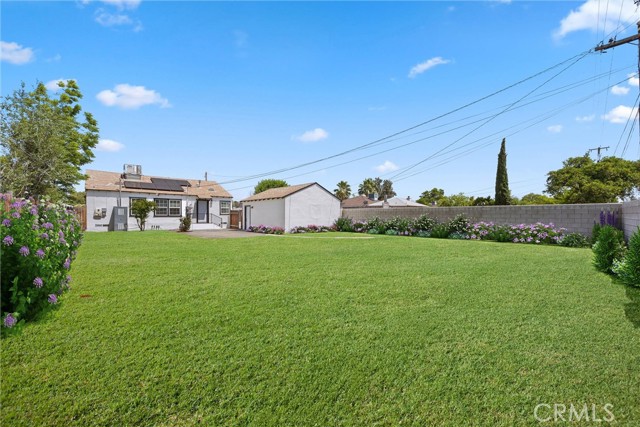 121 Myrtle Street, Bakersfield CA: https://media.crmls.org/medias/4bf18a12-6137-48e3-993a-09bf313f2dd4.jpg