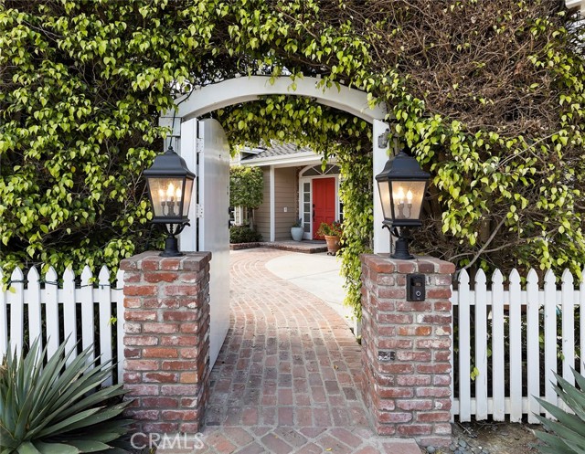 Detail Gallery Image 11 of 71 For 1820 Calle De Los Alamos, San Clemente,  CA 92672 - 5 Beds | 3/1 Baths