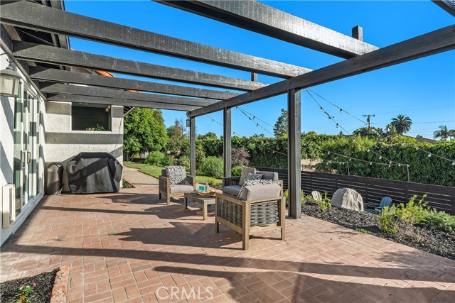 12571 Welbe Drive, North Tustin CA: https://media.crmls.org/medias/4bf1e07d-1ea5-4208-be5f-04285da8693e.jpg