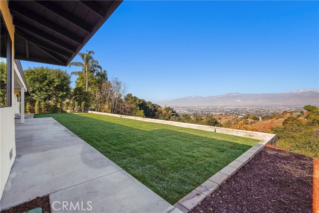 2115 E Santiago Street, Covina CA: https://media.crmls.org/medias/4bf2056b-5c9d-4b47-a0ee-2b23607faae4.jpg