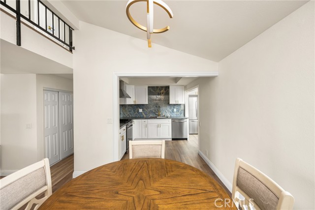 17110 Bluewater Lane, Huntington Beach CA: https://media.crmls.org/medias/4bf341ad-bc7f-4dbb-8064-81845b3a178d.jpg