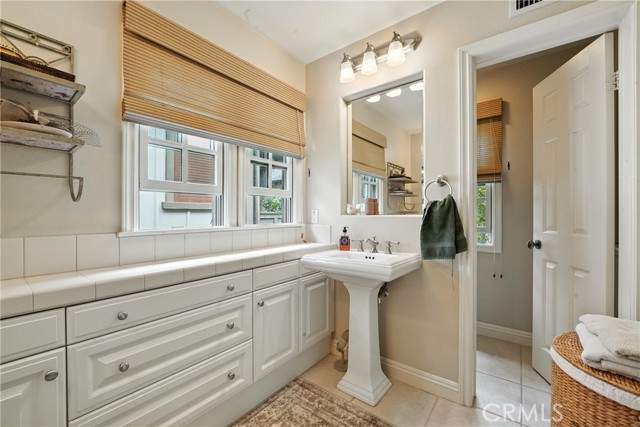 Detail Gallery Image 36 of 54 For 2616 Bungalow Pl, Corona Del Mar,  CA 92625 - 2 Beds | 2/1 Baths
