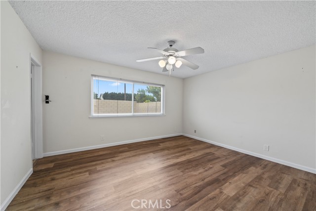 5161 Rotherham Circle, Westminster CA: https://media.crmls.org/medias/4bf487af-d499-4499-bac9-5d67342c3c1e.jpg