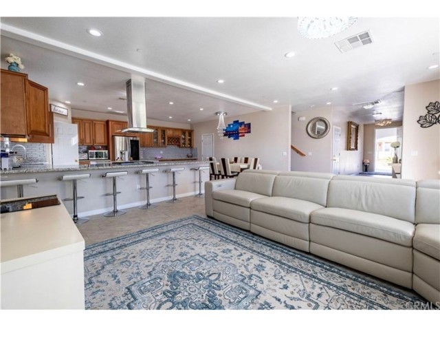 5491 N Pinnacle Lane, San Bernardino CA: https://media.crmls.org/medias/4bf4c59a-500c-4a05-8d2f-b848e36c6449.jpg