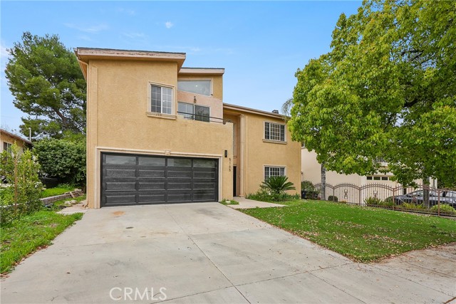 Detail Gallery Image 1 of 34 For 5165 Etiwanda Ave, Tarzana,  CA 91356 - 4 Beds | 5 Baths