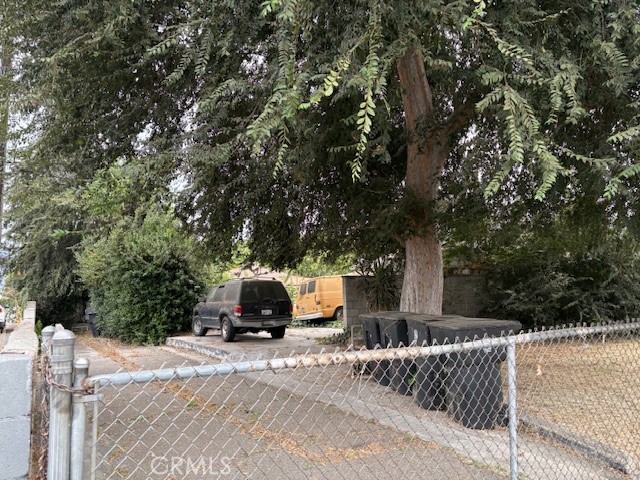 Detail Gallery Image 3 of 6 For 452 N Lomita, Burbank,  CA 91506 - 3 Beds | 2 Baths