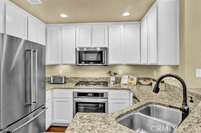 Detail Gallery Image 18 of 45 For 7310 Jordyn Ct, Huntington Beach,  CA 92648 - 3 Beds | 2/1 Baths