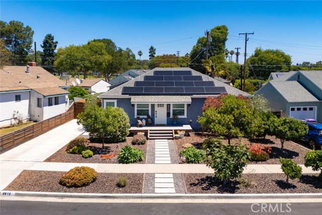 4513 E Cervato Street, Long Beach CA: https://media.crmls.org/medias/4bf79516-d4d5-499d-8b3e-369627057191.jpg