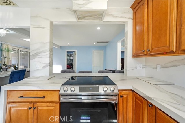 Detail Gallery Image 22 of 58 For 15330 Hart St, Van Nuys,  CA 91406 - 4 Beds | 4 Baths