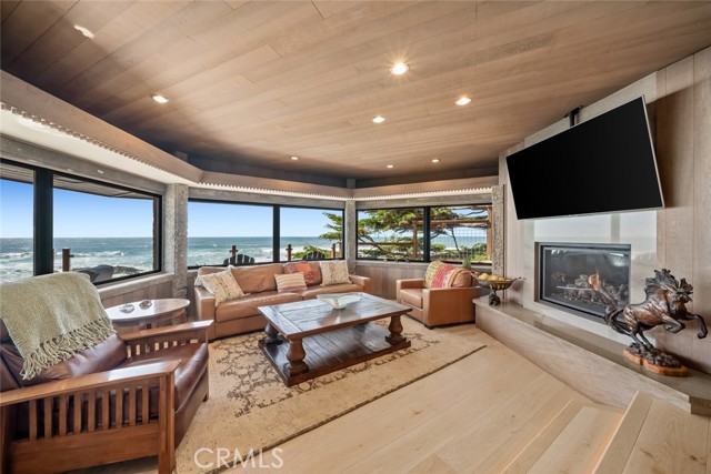 Detail Gallery Image 9 of 65 For 2431 Sherwood Drive, Cambria,  CA 93428 - 3 Beds | 4 Baths