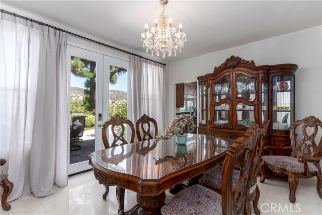 Detail Gallery Image 13 of 44 For 7371 Westcliff, West Hills,  CA 91307 - 5 Beds | 5 Baths