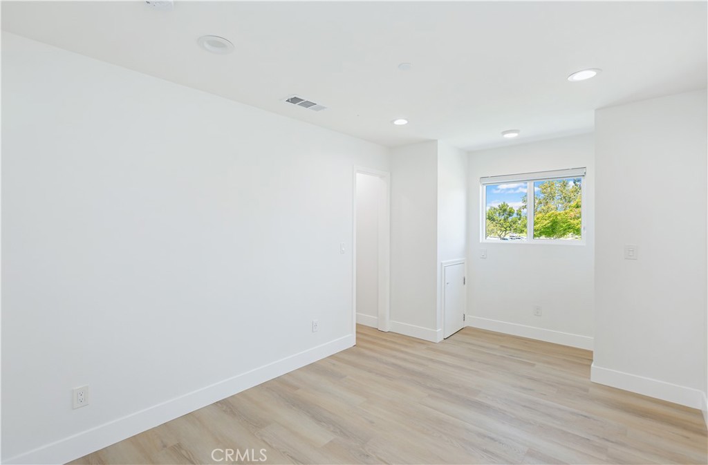 MLS #OC26157181 image #31