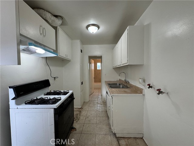 Detail Gallery Image 2 of 5 For 591 E 6th St, Pomona,  CA 91766 - 1 Beds | 1 Baths