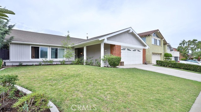 22941 Belquest Drive, Lake Forest CA: https://media.crmls.org/medias/4bf8f390-925a-48bf-8f60-52bb4f49be98.jpg