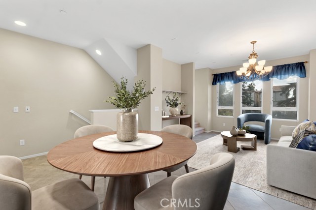 Detail Gallery Image 14 of 38 For 14665 Sherman Way, Van Nuys,  CA 91405 - 3 Beds | 3 Baths