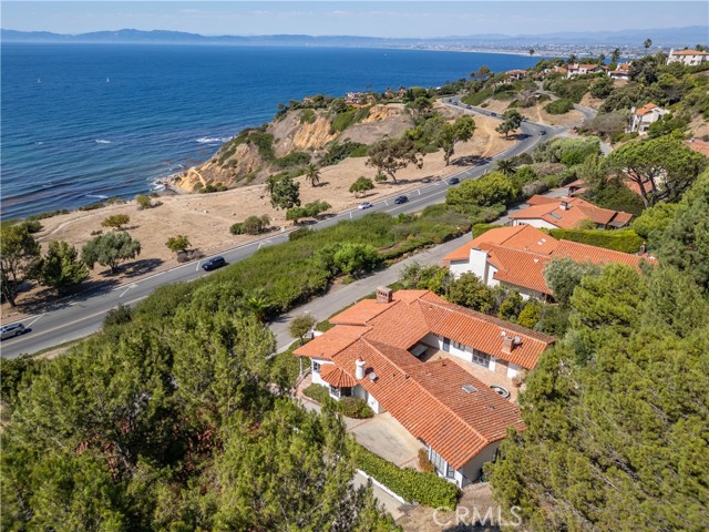 1100 Palos Verdes DR. West, Palos Verdes Estates, California 90274, 4 Bedrooms Bedrooms, ,2 BathroomsBathrooms,Residential,Sold,Palos Verdes DR. West,PV24190539